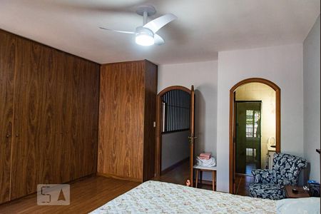 Casa à venda com 330m², 3 quartos e 3 vagasSuíte 1