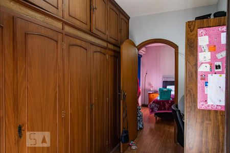 Casa à venda com 330m², 3 quartos e 3 vagasCloset da suíte 3
