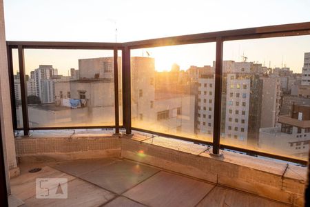 Apartamento à venda com 200m², 4 quartos e 3 vagasVaranda da Suíte 3