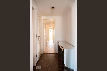 Apartamento à venda com 200m², 4 quartos e 3 vagasHall de entrada