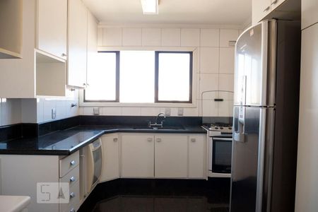 Apartamento à venda com 200m², 4 quartos e 3 vagasCozinha