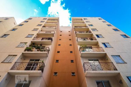 Apartamento para alugar com 60m², 2 quartos e 1 vagaFachada