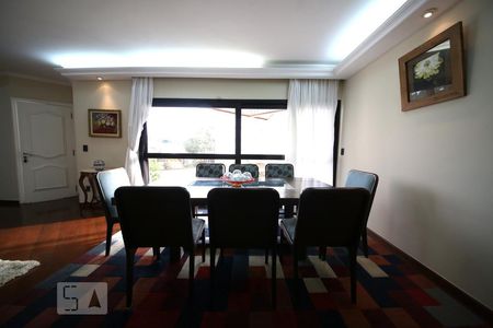 Apartamento à venda com 190m², 4 quartos e 4 vagasSala