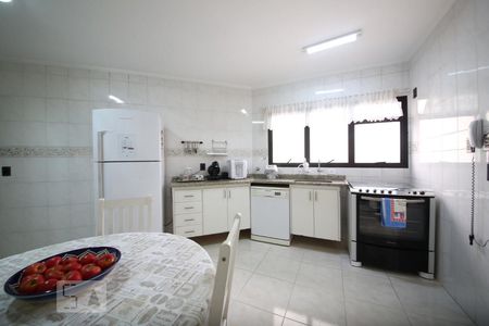 Apartamento à venda com 190m², 4 quartos e 4 vagasCozinha