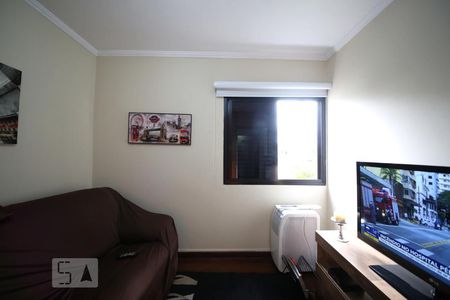 Apartamento à venda com 190m², 4 quartos e 4 vagasQuarto 2