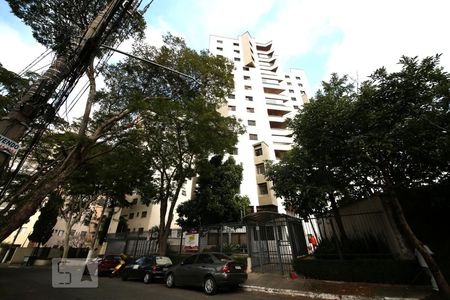 Apartamento à venda com 190m², 4 quartos e 4 vagasFachada