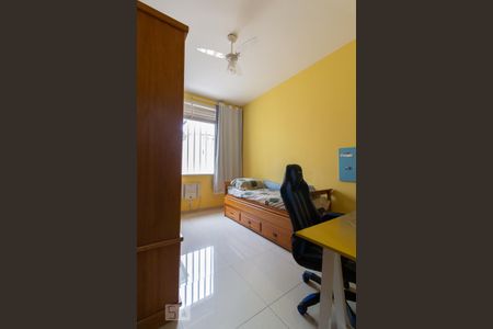 Casa de condomínio à venda com 350m², 3 quartos e 6 vagas Casa de condomínio à venda com 350m², 3 quartos e 6 vagasQuarto 3