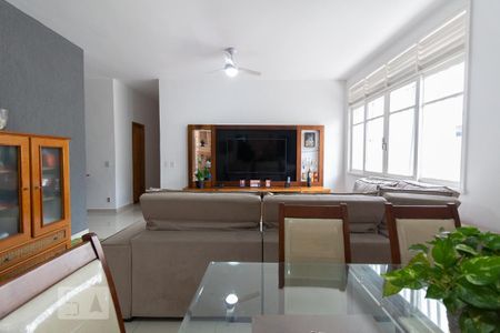 Sala de casa de condomínio à venda com 3 quartos, 350m² em Lins de Vasconcelos, Rio de Janeiro