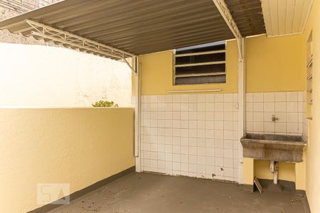 Casa para alugar com 45m², 1 quarto e sem vaga Casa para alugar com 45m², 1 quarto e sem vagaÁrea de Serviço