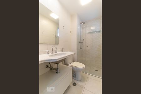 Apartamento para alugar com 135m², 2 quartos e 2 vagasBanheiro da suíte
