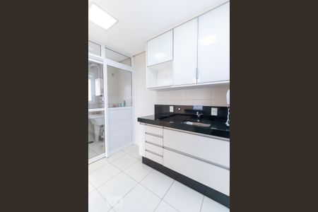 Apartamento para alugar com 135m², 2 quartos e 2 vagasCozinha