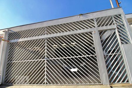 Casa à venda com 174m², 3 quartos e 3 vagasFachada