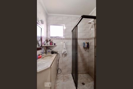 Casa à venda com 174m², 3 quartos e 3 vagasBanheiro 2