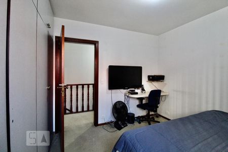 Casa à venda com 174m², 3 quartos e 3 vagasQuarto 2