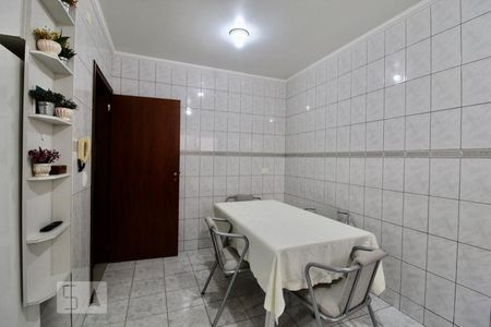 Casa à venda com 174m², 3 quartos e 3 vagasCozinha