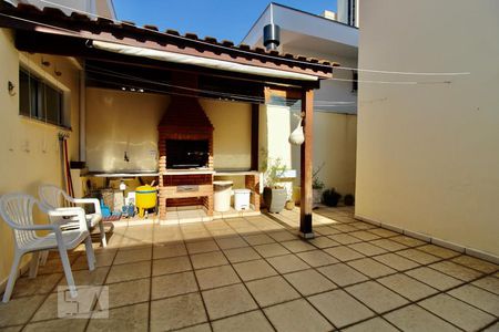 Casa à venda com 174m², 3 quartos e 3 vagasQuintal