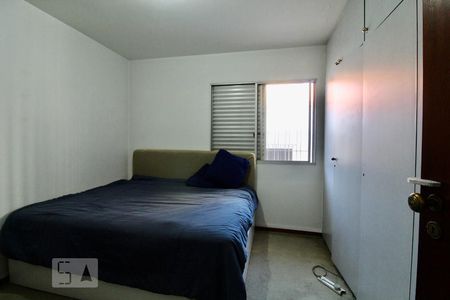 Casa à venda com 174m², 3 quartos e 3 vagasQuarto 2