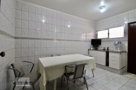 Casa à venda com 174m², 3 quartos e 3 vagasCozinha