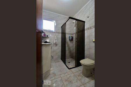 Casa à venda com 174m², 3 quartos e 3 vagasBanheiro 2