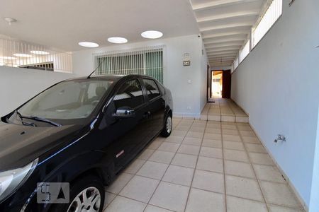 Casa à venda com 174m², 3 quartos e 3 vagasGaragem