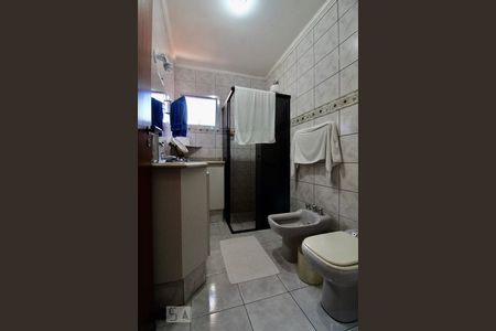 Casa à venda com 174m², 3 quartos e 3 vagasBanheiro da Suíte