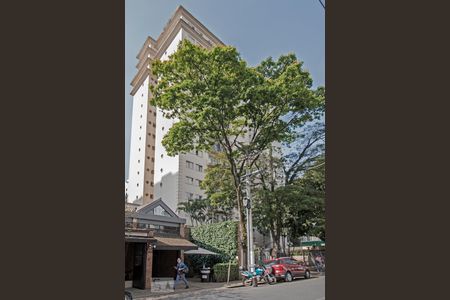 Apartamento para alugar com 76m², 2 quartos e 1 vagaFachada