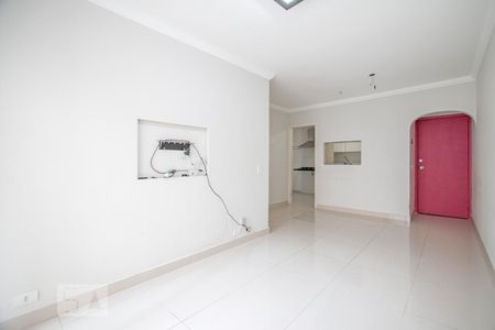Apartamento para alugar com 76m², 2 quartos e 1 vagaSala