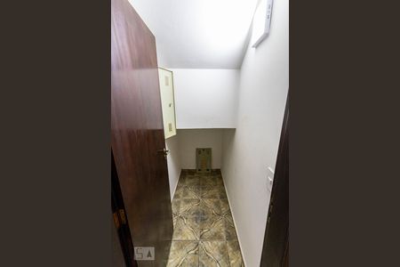 1o. Andar - Depósito de casa para alugar com 5 quartos, 300m² em Vila Moinho Velho, São Paulo