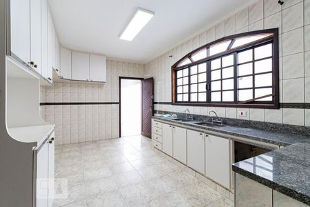 1o. Andar - Cozinha de casa para alugar com 5 quartos, 300m² em Vila Moinho Velho, São Paulo