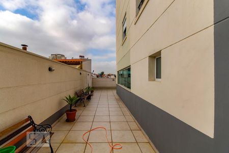 Apartamento à venda com 100m², 2 quartos e 1 vagaÁrea comum