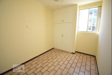 Quarto 1 de apartamento para alugar com 2 quartos, 70m² em Guará Ii, Brasília