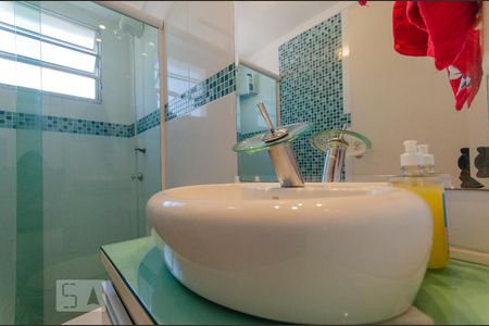 Apartamento à venda com 42m², 2 quartos e 1 vaga Apartamento à venda com 42m², 2 quartos e 1 vagaBanheiro