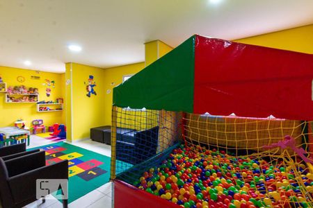 Apartamento à venda com 42m², 2 quartos e 1 vaga Apartamento à venda com 42m², 2 quartos e 1 vagaÁrea Comum - Brinquedoteca