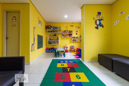 Apartamento à venda com 42m², 2 quartos e 1 vaga Apartamento à venda com 42m², 2 quartos e 1 vagaÁrea Comum - Brinquedoteca