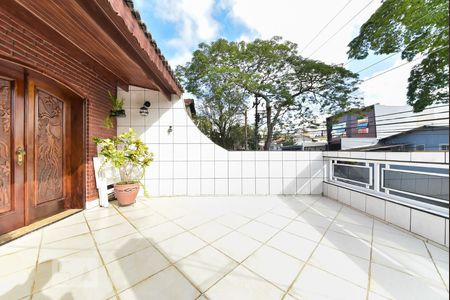 Casa à venda com 230m², 3 quartos e 2 vagasVaranda - Quarto 1
