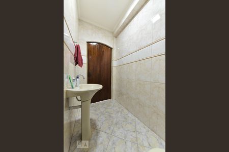 Casa à venda com 230m², 3 quartos e 2 vagasBanheiro da Suíte 1