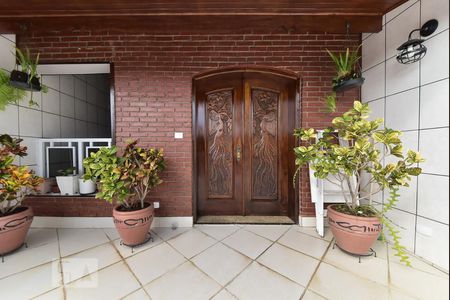 Casa à venda com 230m², 3 quartos e 2 vagasVaranda - Quarto 1