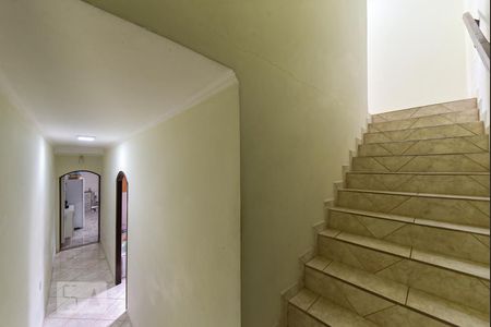 Casa à venda com 230m², 3 quartos e 2 vagasCorredor de Acesso