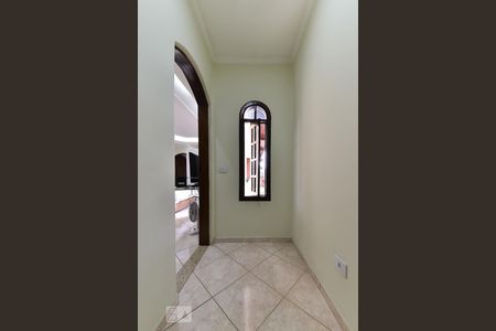 Casa à venda com 230m², 3 quartos e 2 vagasCorredor de Acesso