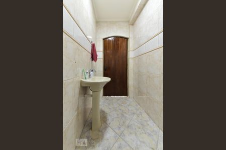 Casa à venda com 230m², 3 quartos e 2 vagasBanheiro da Suíte 1