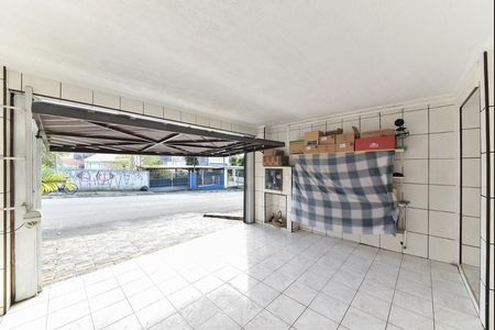 Casa à venda com 230m², 3 quartos e 2 vagasGaragem