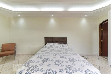 Casa à venda com 230m², 3 quartos e 2 vagasSuíte 2