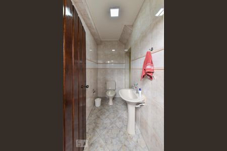 Casa à venda com 230m², 3 quartos e 2 vagasBanheiro da Suíte 1