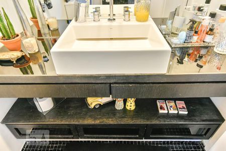 Apartamento à venda com 60m², 1 quarto e 1 vaga Apartamento à venda com 60m², 1 quarto e 1 vagaBanheiro