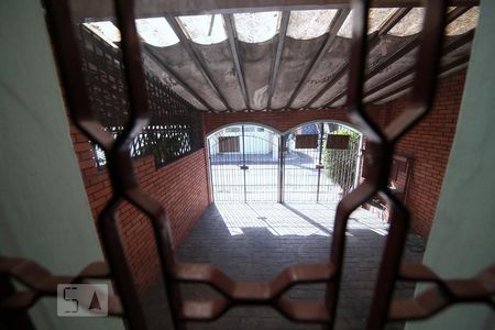 Garagem de casa à venda com 3 quartos, 131m² em Cupecê, São Paulo