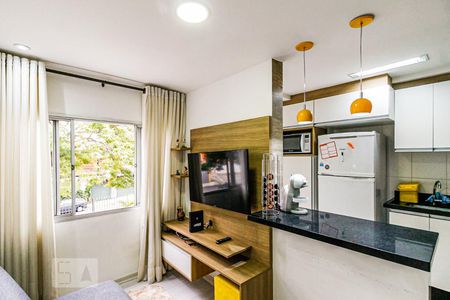 Sala de apartamento para alugar com 1 quarto, 43m² em Jardim das Acácias, São Paulo
