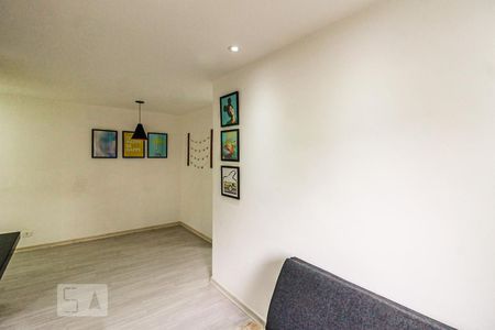 Sala de apartamento para alugar com 1 quarto, 43m² em Jardim das Acácias, São Paulo