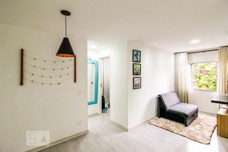 Sala de jantar de apartamento para alugar com 1 quarto, 43m² em Jardim das Acácias, São Paulo