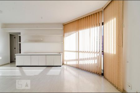 Apartamento para alugar com 105m², 3 quartos e 2 vagasSala