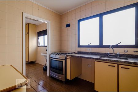 Apartamento para alugar com 105m², 3 quartos e 2 vagasCozinha